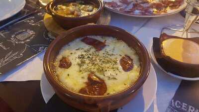 Tapeô Ibiza Wine Bar & Tapas