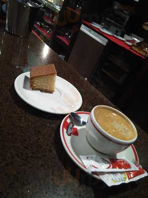 Panadería Cafetería Montirón