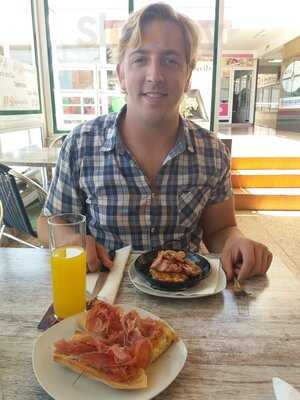 Casero Y Nada Mas - El Rinconcito