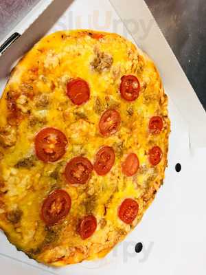 Casa Monti Pizzería & Restaurant