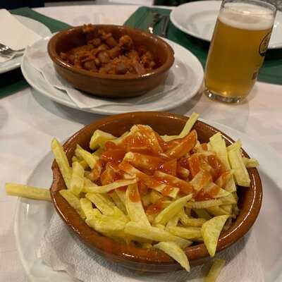Rosalia Castro Cafeteria Restaurante