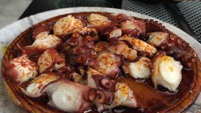 Rosalia Castro Cafeteria Restaurante