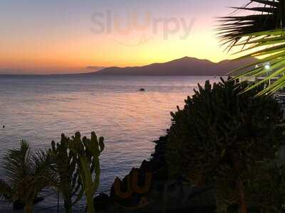 The Sunset Grill Restaurant - Photo 8