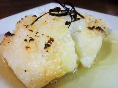 El Obelisco Tapas & Vinos