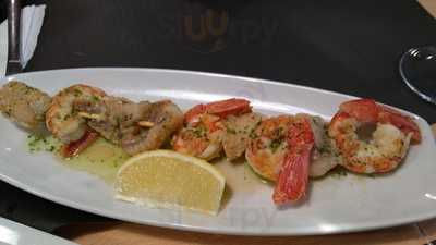 El Obelisco Tapas & Vinos