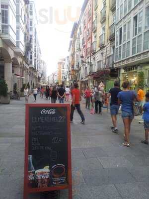 El Veintidos Tapas Y Vinos