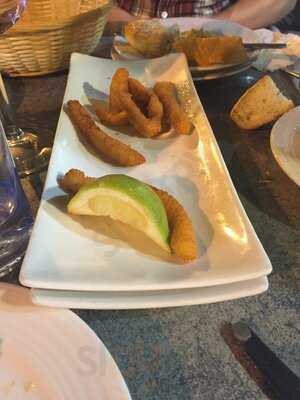 El Veintidos Tapas Y Vinos