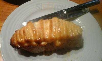 El Veintidos Tapas Y Vinos