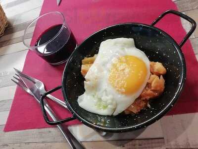 De Tapas El Sarantontón