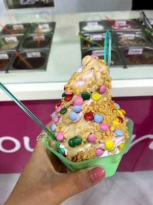 Frigus Yogurteria