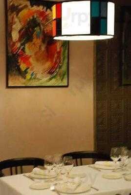 Ravonibus Restaurant