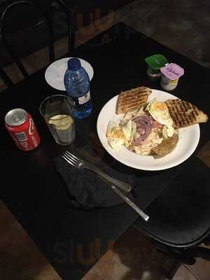 Yellow Submarine Cerveceria Internacional