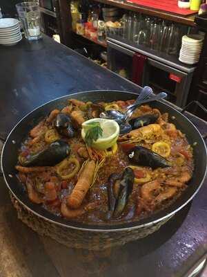 Yellow Submarine Cerveceria Internacional