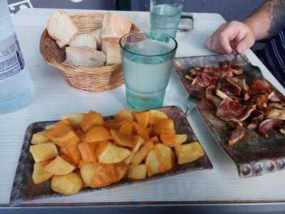 Restaurante Camping De Fuentes Blancas