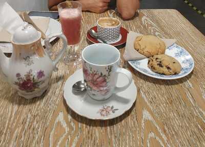 Salon De Thé By La Bohême D'emilie