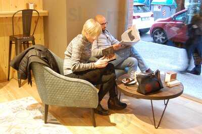 PdepÀ Bakery Claret