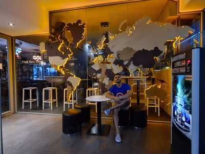 Club Morrison Lounge Bar