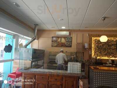 La Torre De Pizza