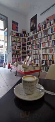 Librería Café El Libro En Blanco