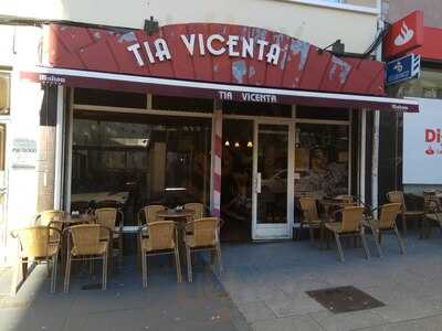 Tia Vicenta