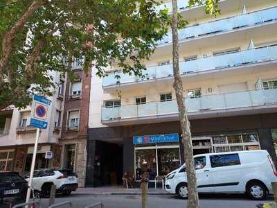 Restaurant B&c Fast Food