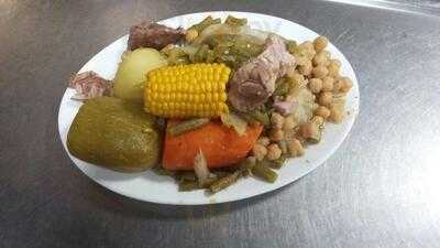 Bar El Dieciocho - Photo 8