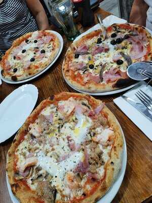 Dulce Y Salado La Laguna