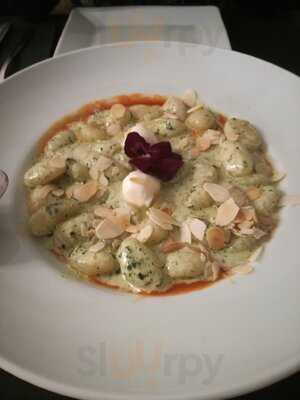 Art Plein Fusion Bistro