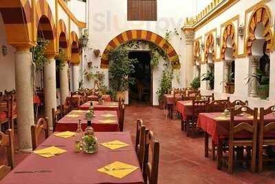 Restaurante Los 3 Califas - Photo 7