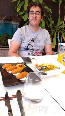 Bravo Grill - Photo 8