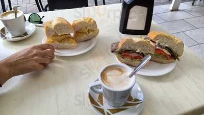 Avenida Restaurante - Cafe