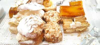 Pastelería Confitería Pinillos