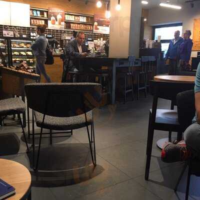 Starbucks Plaza De Las Tendillas