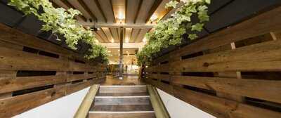 Cafeteria Hollywood Boulevard