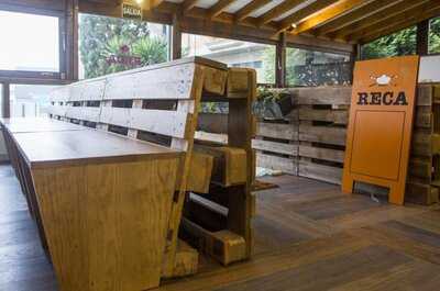 Cafeteria Hollywood Boulevard