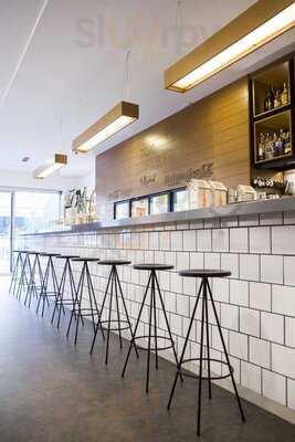 Cafeteria Hollywood Boulevard