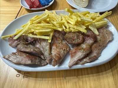 Restaurante Cafetería El Pato Rojo