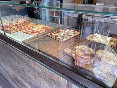 Pizza Piadina Since 2008