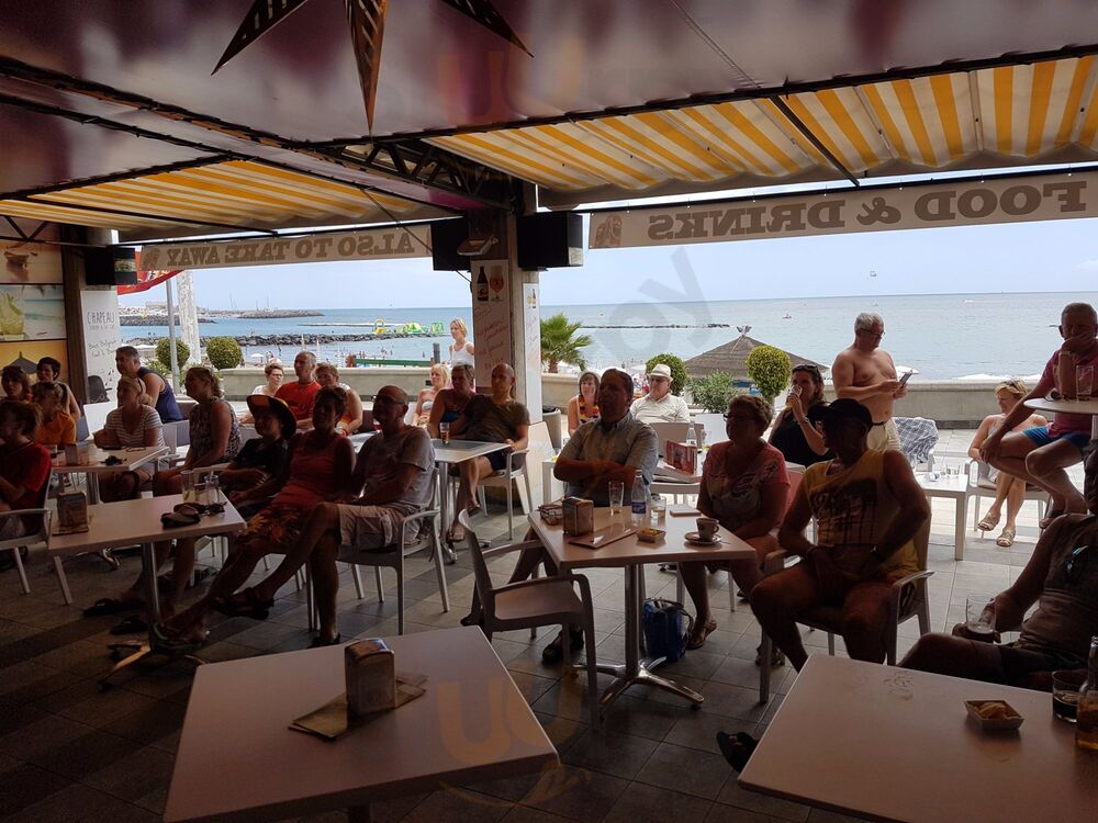 Chapeau Tearoom & Eat Cafe