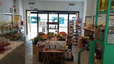 Tamarindo Your Fruit & Coffee Space