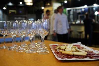 Handy Viandas Y Vinos