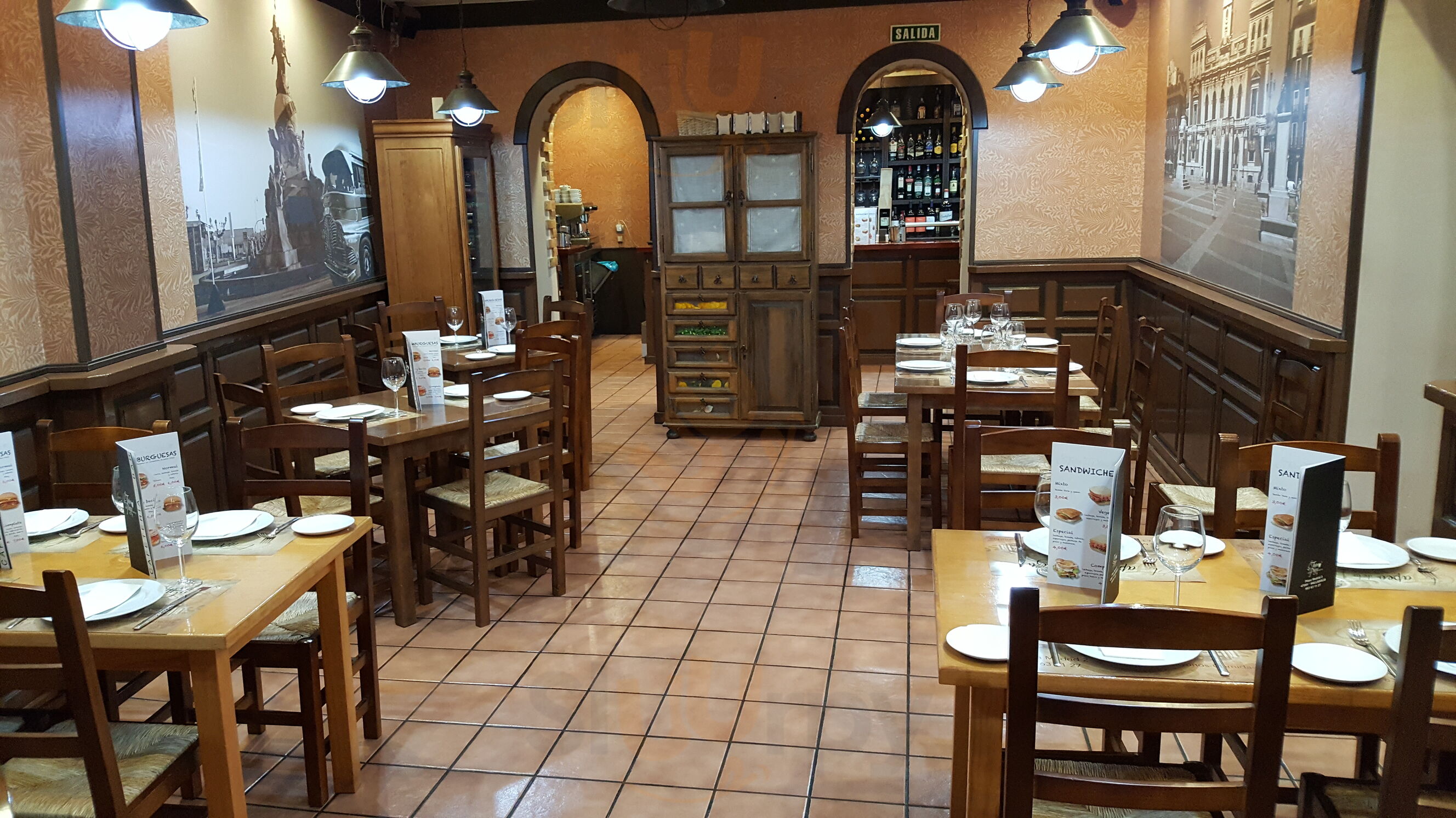 El Tapeo De La Plaza