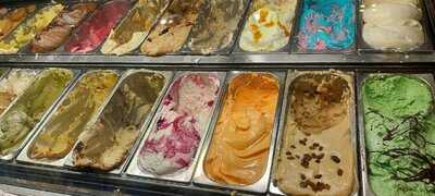 Albany - Confiteria - Heladeria
