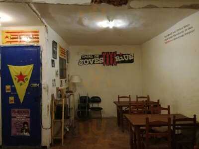 Casal De Joves 4 Rius