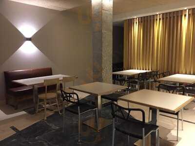 El 21 Coffee & Restaurant