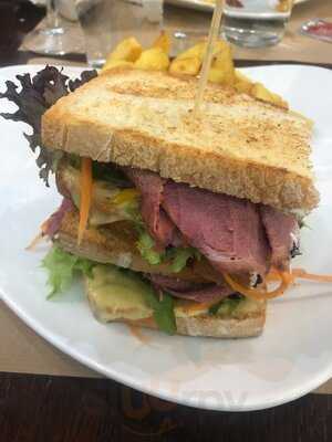 Urbieta 27 Restaurant