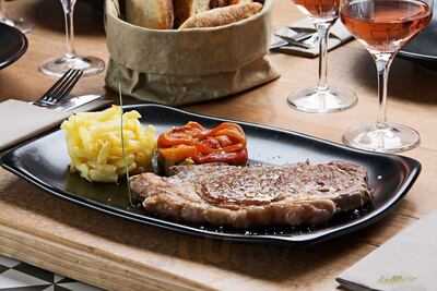 La Mafia Se Sienta A La Mesa