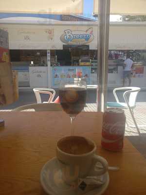 Breezy Snacks And Juices