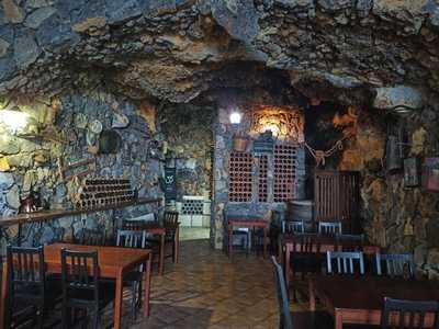 Tasca Cueva Medio Casco