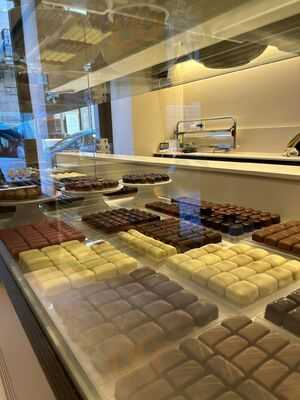 Leonidas, La Casa Del Chocolate Belga